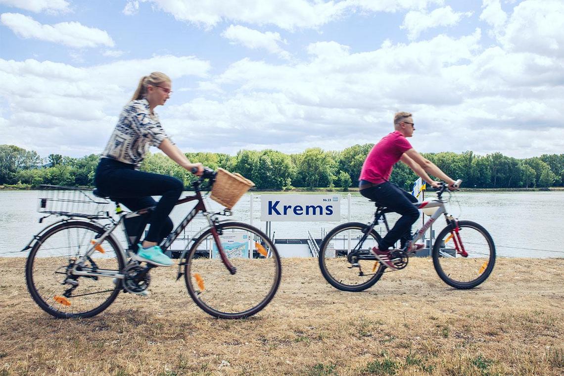 Cyclists along the Danube