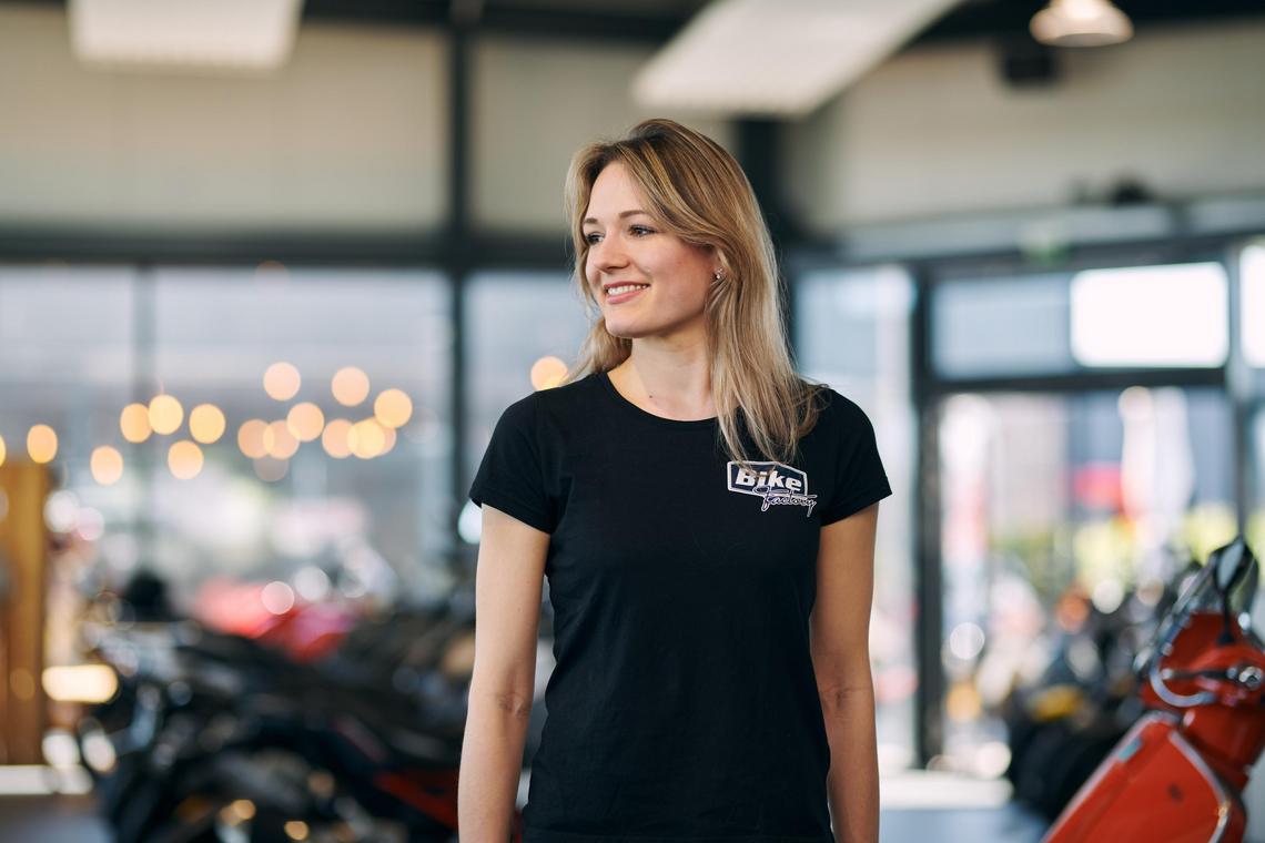 Porträt von Anja Zwetti