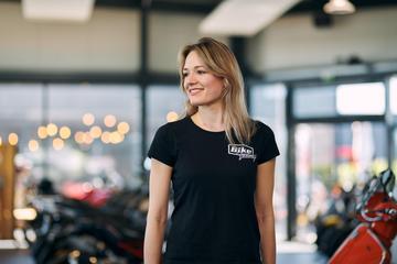 Porträt von Anja Zwetti