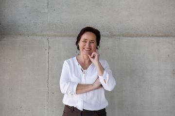 Porträt von Ulrike Schuster
