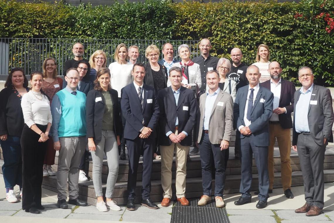 Gruppenfoto der Teilnehmenden