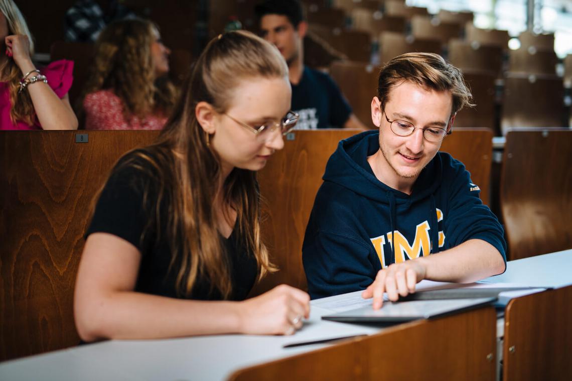 Studierende im Hörsaal